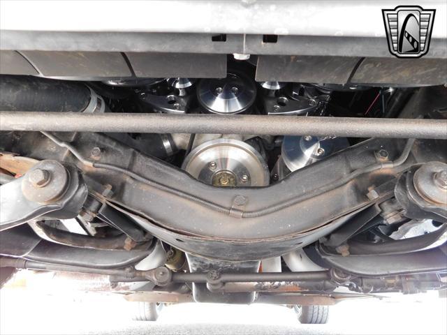 Photo of 1971 Med. Garnet Metallic Chevrolet Corvette