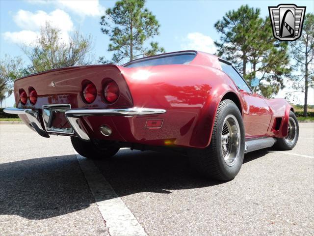 Photo of 1971 Med. Garnet Metallic Chevrolet Corvette