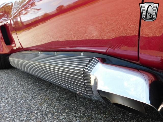 Photo of 1971 Med. Garnet Metallic Chevrolet Corvette