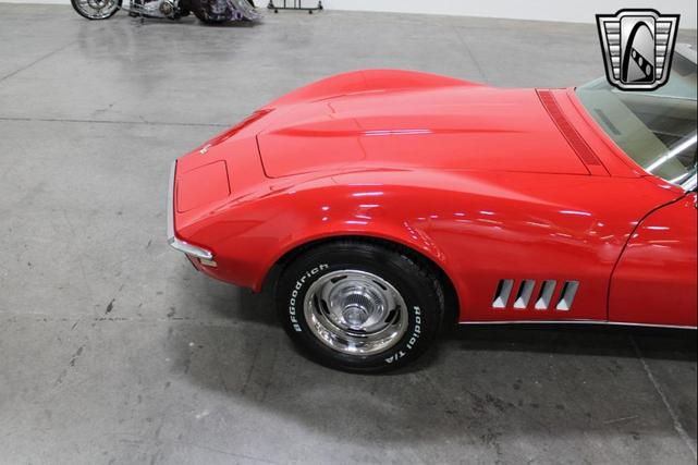 Photo of 1968 Red Chevrolet Corvette