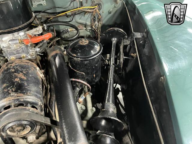 Photo of 1941 Green Ford Deluxe