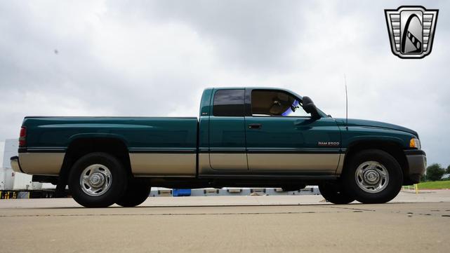 Photo of 1998 Emerald Green Pearl Coat Dodge Ram 2500