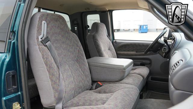 Photo of 1998 Emerald Green Pearl Coat Dodge Ram 2500