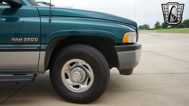 Photo of 1998 Emerald Green Pearl Coat Dodge Ram 2500