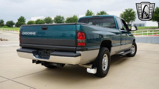 Photo of 1998 Emerald Green Pearl Coat Dodge Ram 2500