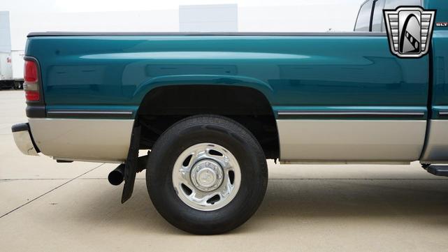 Photo of 1998 Emerald Green Pearl Coat Dodge Ram 2500