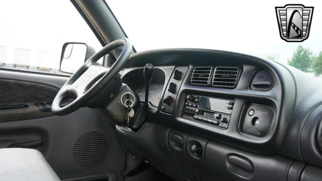 Photo of 1998 Emerald Green Pearl Coat Dodge Ram 2500