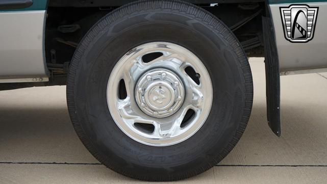 Photo of 1998 Emerald Green Pearl Coat Dodge Ram 2500