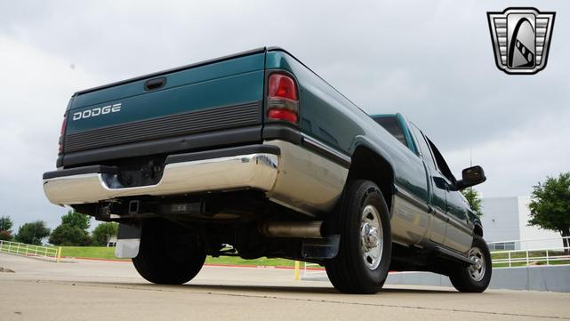 Photo of 1998 Emerald Green Pearl Coat Dodge Ram 2500