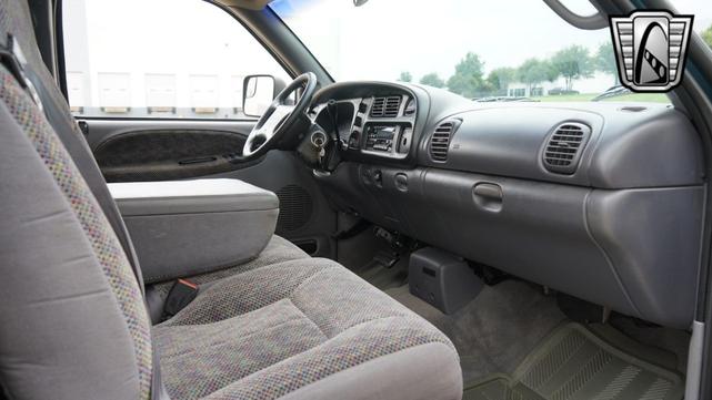 Photo of 1998 Emerald Green Pearl Coat Dodge Ram 2500