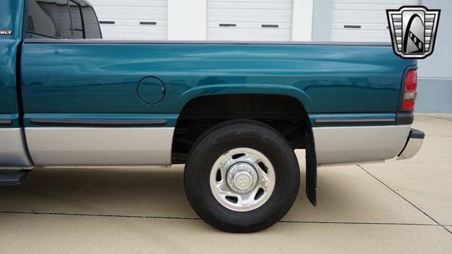 Photo of 1998 Emerald Green Pearl Coat Dodge Ram 2500