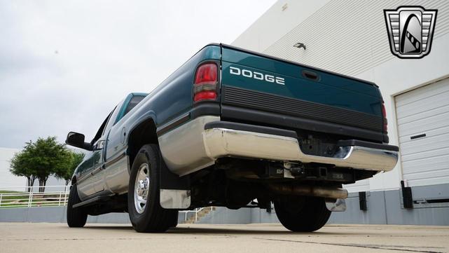 Photo of 1998 Emerald Green Pearl Coat Dodge Ram 2500