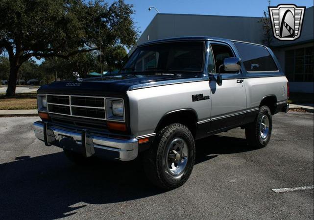 Photo of 1988 Blue Dodge Ramcharger