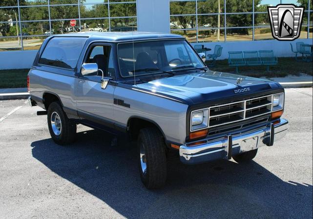 Photo of 1988 Blue Dodge Ramcharger