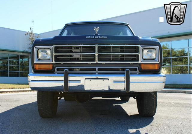 Photo of 1988 Blue Dodge Ramcharger