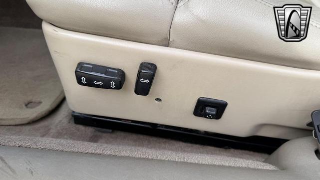 Photo of 1995 White Cadillac Eldorado