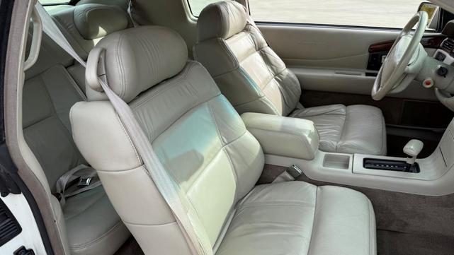 Photo of 1995 White Cadillac Eldorado