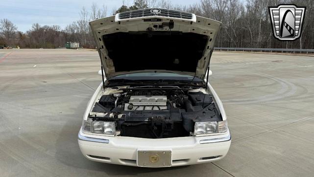 Photo of 1995 White Cadillac Eldorado