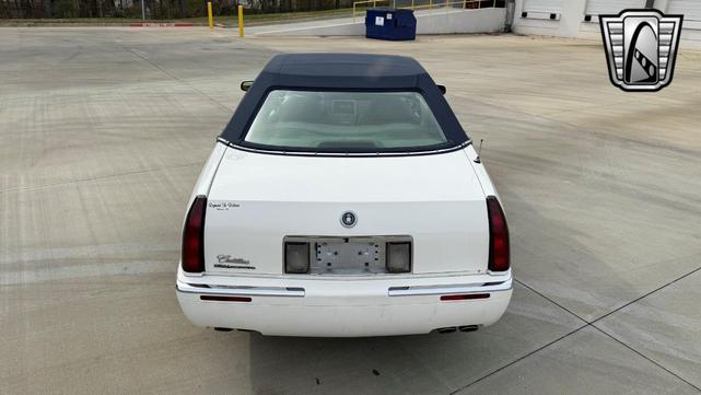 Photo of 1995 White Cadillac Eldorado