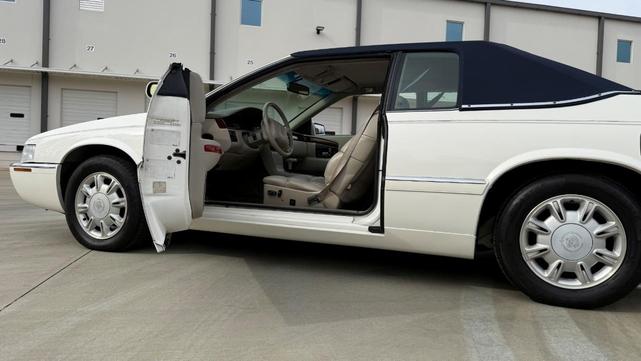 Photo of 1995 White Cadillac Eldorado