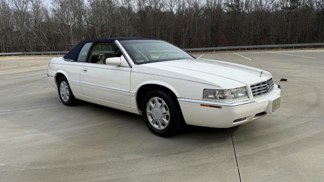Photo of 1995 White Cadillac Eldorado