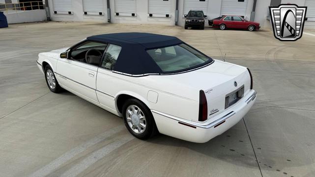 Photo of 1995 White Cadillac Eldorado
