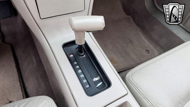 Photo of 1995 White Cadillac Eldorado