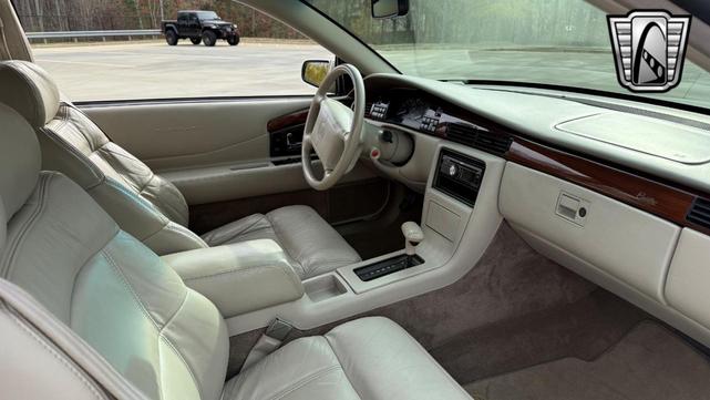 Photo of 1995 White Cadillac Eldorado