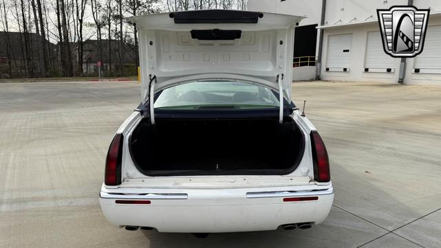 Photo of 1995 White Cadillac Eldorado