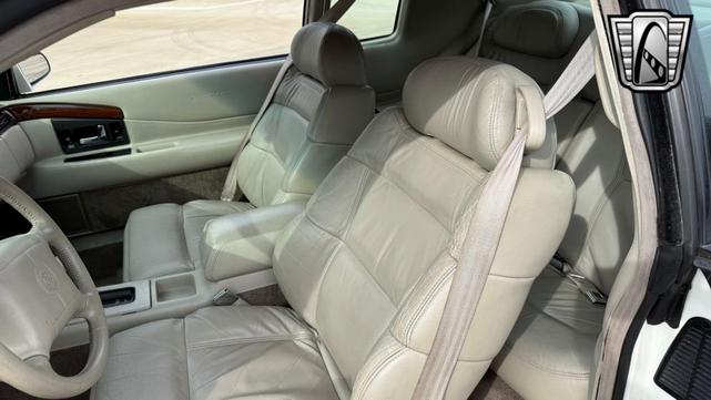 Photo of 1995 White Cadillac Eldorado