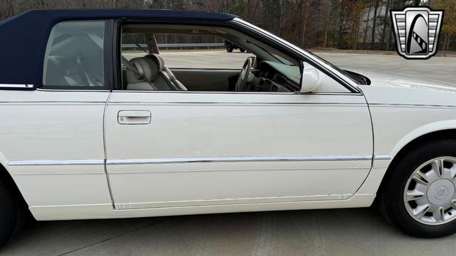 Photo of 1995 White Cadillac Eldorado