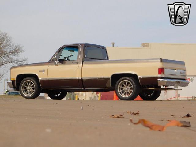 Photo of 1986 Brown Chevrolet C10/K10