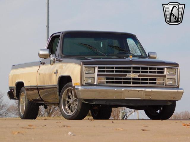 Photo of 1986 Brown Chevrolet C10/K10