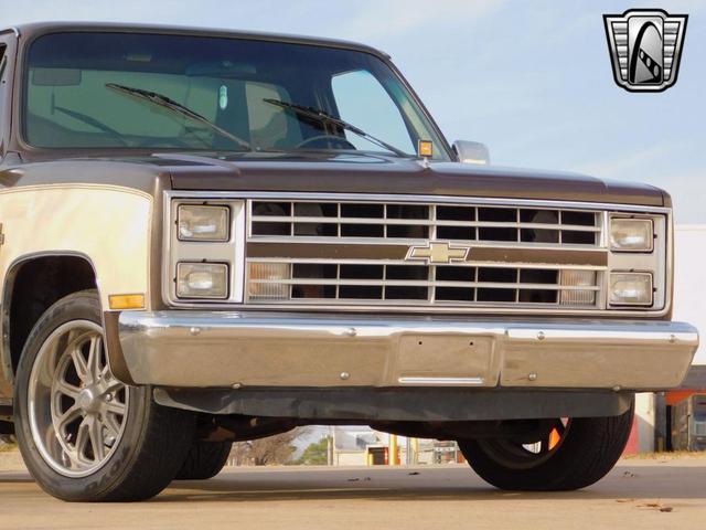 Photo of 1986 Brown Chevrolet C10/K10