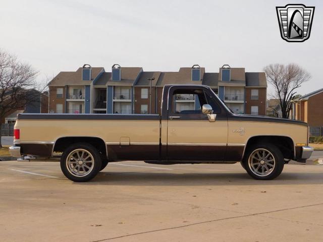 Photo of 1986 Brown Chevrolet C10/K10