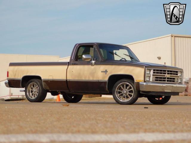 Photo of 1986 Brown Chevrolet C10/K10