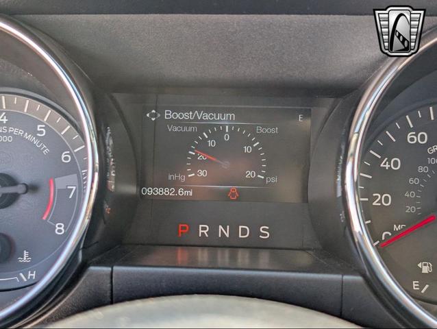 Photo of 2015 Gray Ford Mustang