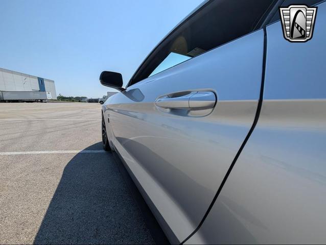 Photo of 2015 Gray Ford Mustang