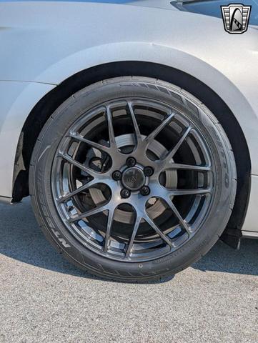 Photo of 2015 Gray Ford Mustang