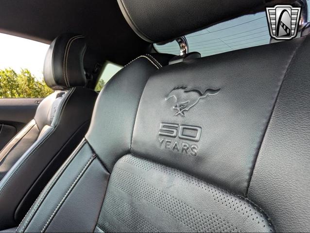Photo of 2015 Gray Ford Mustang