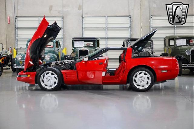 Photo of 1991 Red Chevrolet Corvette