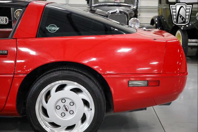Photo of 1991 Red Chevrolet Corvette