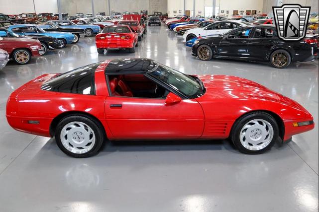 Photo of 1991 Red Chevrolet Corvette
