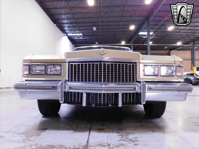 Photo of 1975 Gold Cadillac DeVille