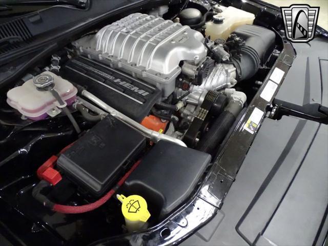 Photo of 2015 Pitch Black Clearcoat Dodge Challenger