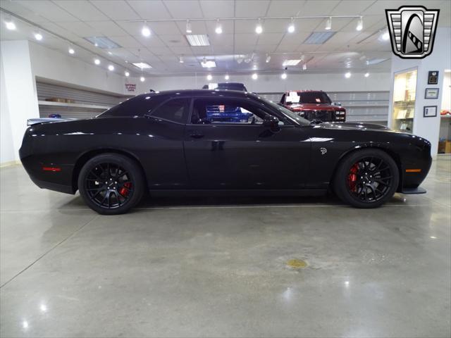 Photo of 2015 Pitch Black Clearcoat Dodge Challenger