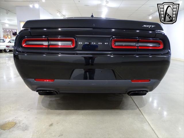 Photo of 2015 Pitch Black Clearcoat Dodge Challenger