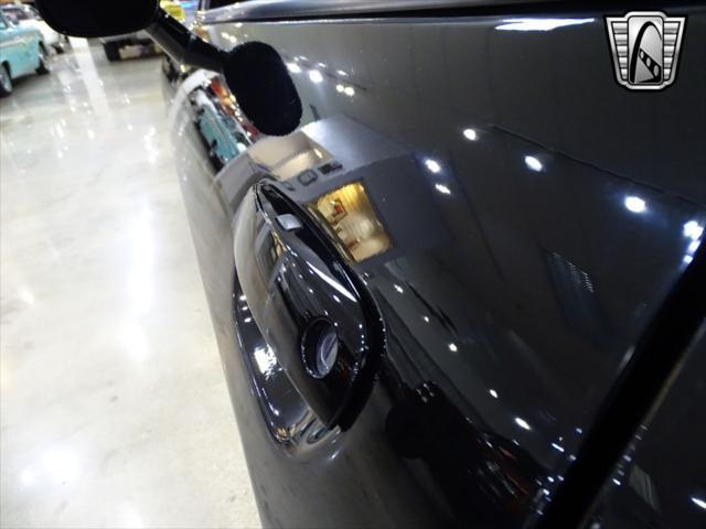 Photo of 2015 Pitch Black Clearcoat Dodge Challenger