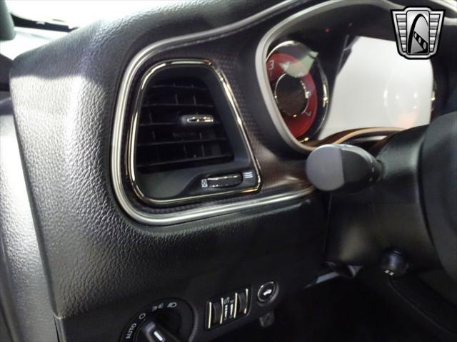 Photo of 2015 Pitch Black Clearcoat Dodge Challenger
