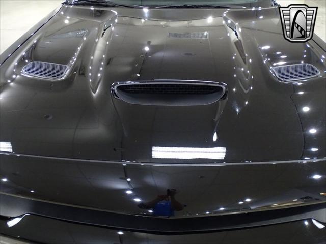 Photo of 2015 Pitch Black Clearcoat Dodge Challenger